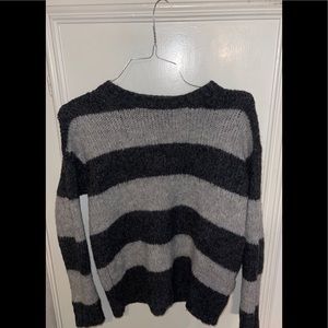 SMALL AMERICAN EAGLE SWEATER